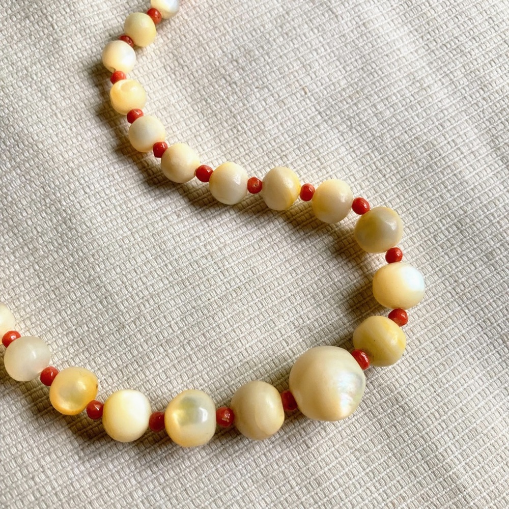 Antique Art Deco Mother of Pearl Coral Beads Graduated Necklace Sterling Silver - Picture 12 of 12